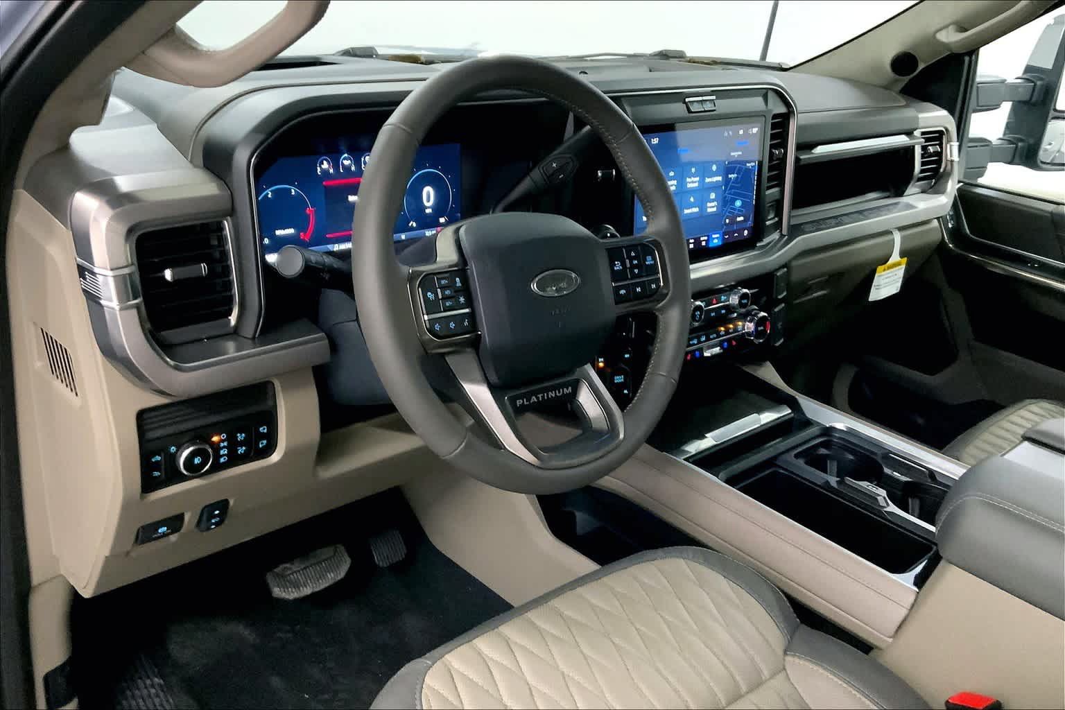Used 2025 Ford F350 Platinum w/ Platinum Plus Package AWD/4WD image 8