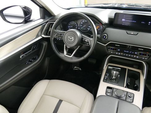 Used 2024 MAZDA CX-90 3.3 Turbo w/ Preferred Plus AWD/4WD image 11