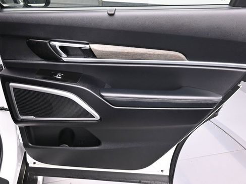 Used 2021 Kia Telluride EX w/ EX Premium Package AWD/4WD image 18