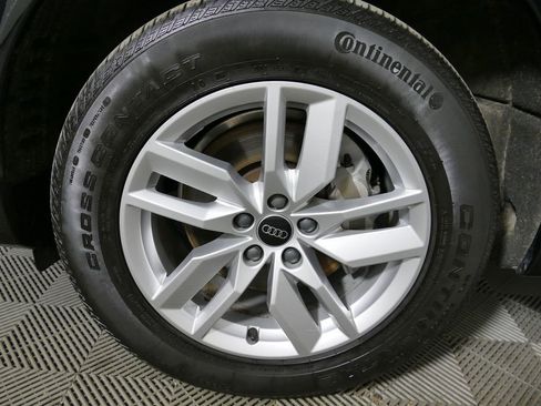 Used 2023 Audi Q5 2.0T Premium w/ Convenience Package AWD/4WD image 26