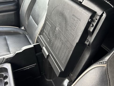 Used 2021 RAM 1500 Laramie image 28