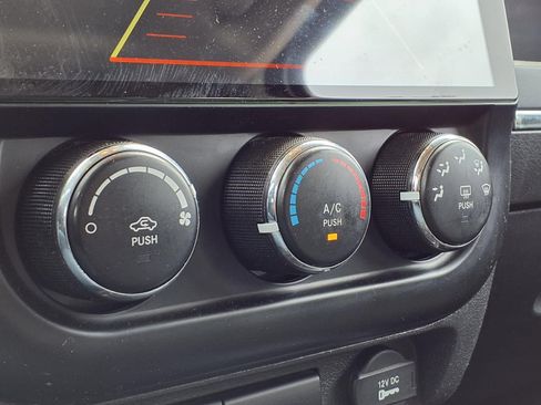 Used 2017 Jeep Patriot Sport w/ Power Value Group FWD image 23