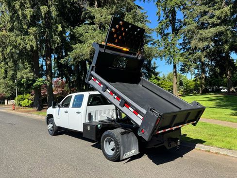 Used 2012 Chevrolet Silverado 3500 W/T RWD image 6