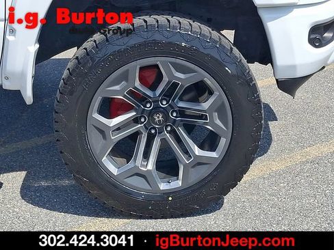 Used 2022 RAM 1500 Big Horn AWD/4WD image 8