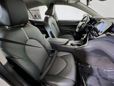 Certified 2023 Toyota Camry SE image 24