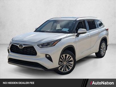 Used 2024 Toyota Highlander Platinum