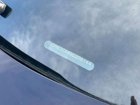 Used 2025 Volkswagen Atlas Cross Sport SE image 29