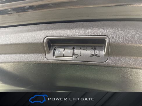 Used 2021 Ford Explorer XLT w/ Equipment Group 202A image 35