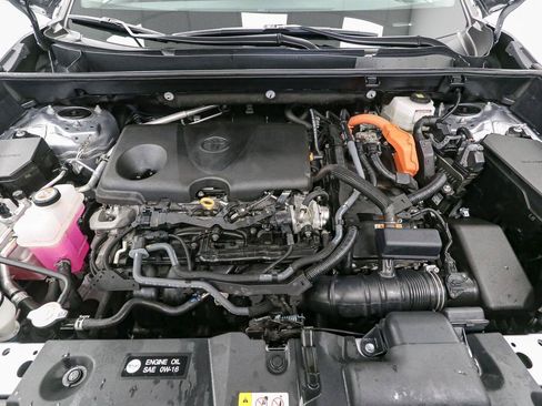 Used 2025 Toyota RAV4 LE AWD/4WD image 13
