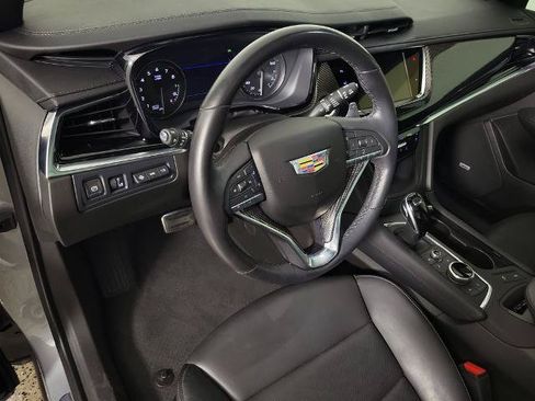 Used 2024 Cadillac XT6 Sport w/ Technology Package AWD/4WD image 19