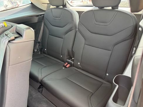 Certified 2025 Volvo EX90 Ultra AWD/4WD image 10