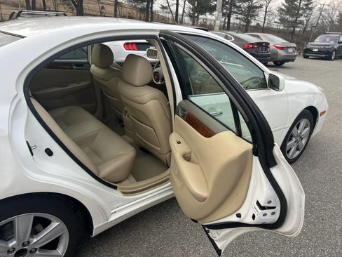 Used 2005 Lexus ES 330 image 12