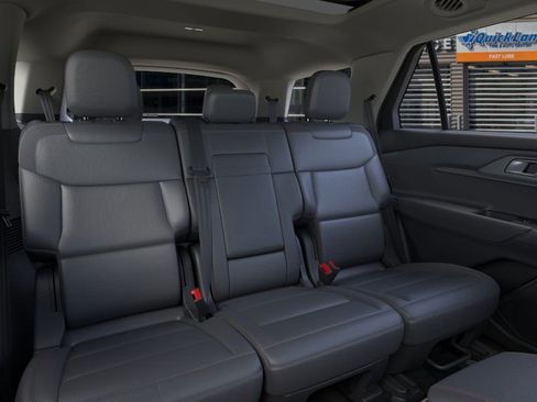 Used 2025 Ford Explorer Active w/ Active Comfort Package AWD/4WD image 17