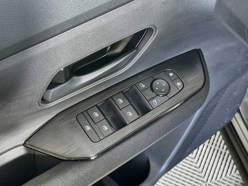 Certified 2025 Nissan Kicks S AWD/4WD image 15