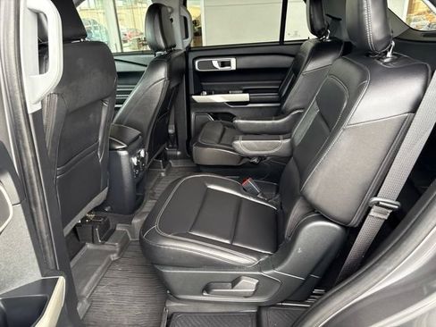 Used 2021 Ford Explorer XLT w/ Equipment Group 202A RWD image 28