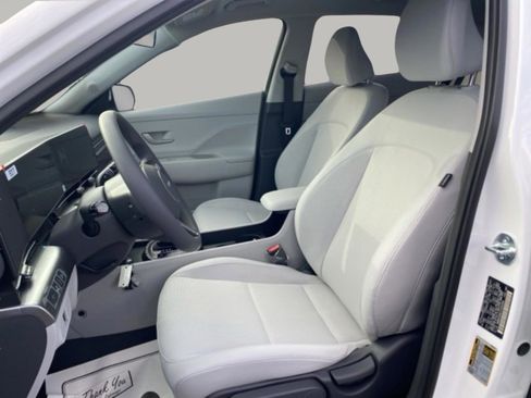 New 2026 Hyundai Kona SE FWD image 13