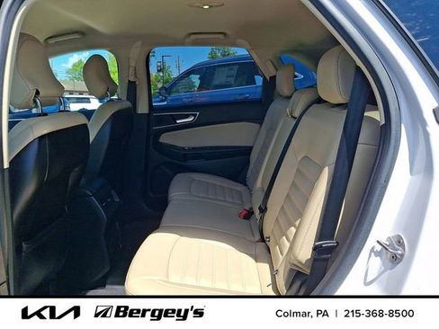 Used 2018 Ford Edge SEL w/ Equipment Group 201A AWD/4WD image 12