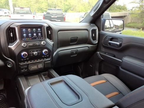 Used 2022 GMC Sierra 1500 AT4 w/ AT4 Premium Package AWD/4WD image 27