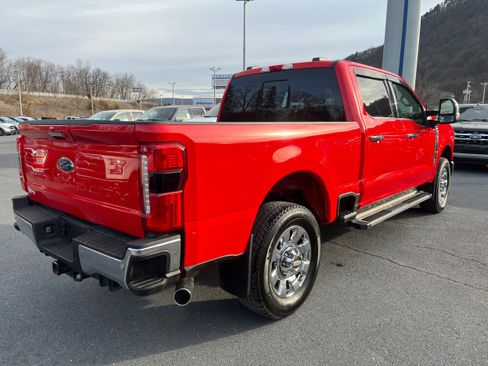 Certified 2023 Ford F250 Lariat w/ Chrome Package image 4