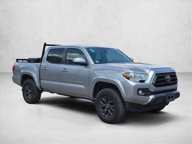 Used 2021 Toyota Tacoma SR5 AWD/4WD image 3