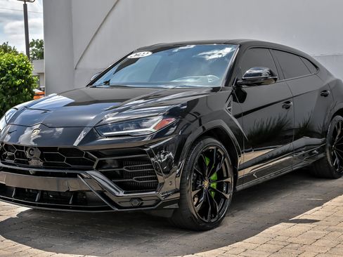 Used 2022 Lamborghini Urus AWD/4WD image 6