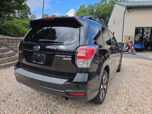 Used 2017 Subaru Forester 2.5i Premium AWD/4WD image 7