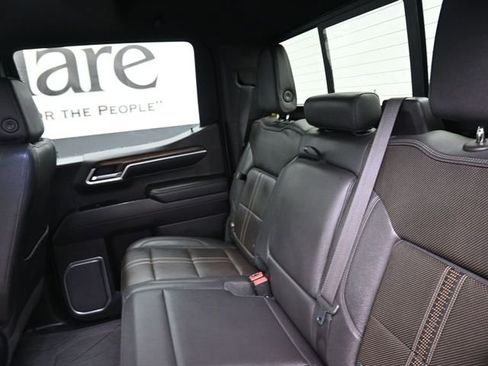 Used 2022 Chevrolet Silverado 1500 High Country w/ High Country Premium Package image 20