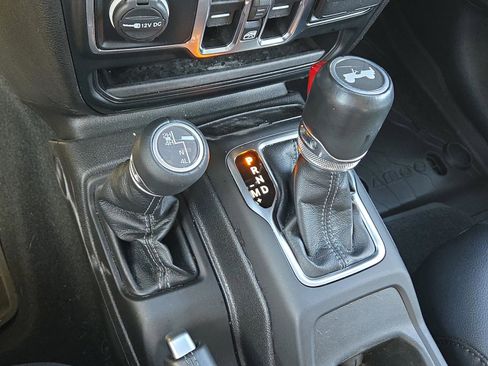 Used 2024 Jeep Wrangler Sahara w/ Technology Group image 30