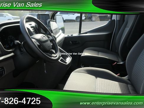 Used 2022 Ford Transit 350 XLT image 17