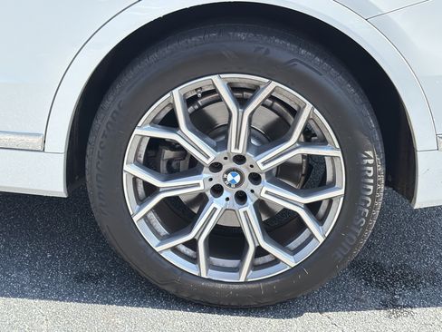 Used 2021 BMW X7 xDrive40i w/ Luxury Seating Package AWD/4WD image 33