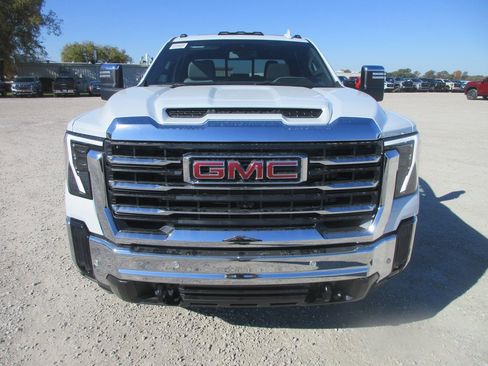 New 2026 GMC Sierra 2500 SLT w/ SLT Premium Package image 12