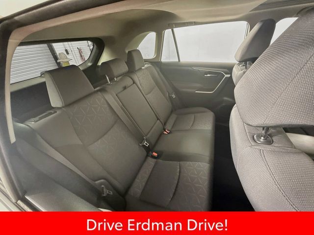 Certified 2020 Toyota RAV4 XLE w/ Convenience Package AWD/4WD image 27