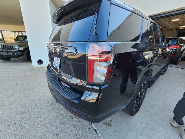 Used 2024 Chevrolet Tahoe RST w/ Luxury Package RWD image 4