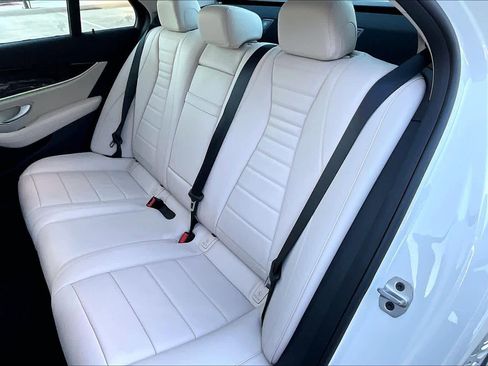 Used 2023 Mercedes-Benz E 450 E 450 image 21