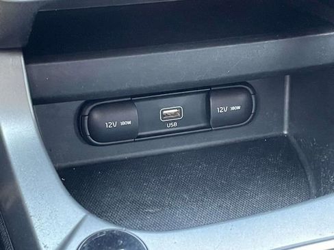 Used 2023 Kia Seltos LX image 10