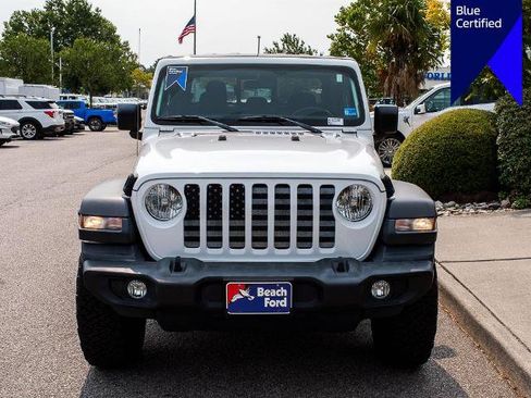 Used 2020 Jeep Gladiator Sport w/ Quick Order Package 24S AWD/4WD image 2