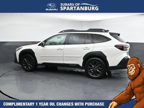 Used 2025 Subaru Outback Onyx Edition XT AWD/4WD image 6