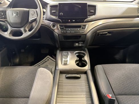 Used 2021 Honda Passport Sport image 21