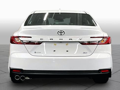 Used 2026 Toyota Camry SE FWD image 4