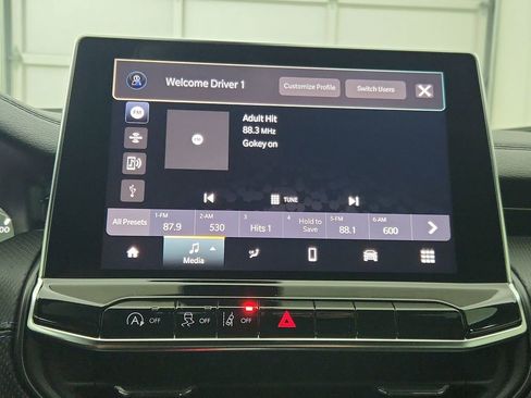 New 2026 Jeep Compass Latitude AWD/4WD image 23