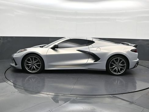 Used 2024 Chevrolet Corvette Stingray Coupe w/ Z51 Performance Package RWD image 2