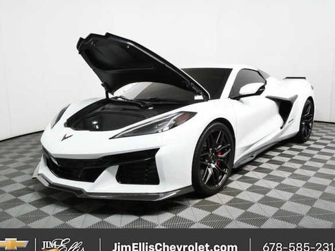 Used 2023 Chevrolet Corvette Z06 w/ Stealth Interior Trim Package RWD image 33