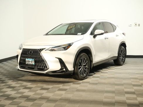 Used 2025 Lexus NX 350 AWD w/ Premium Package image 3