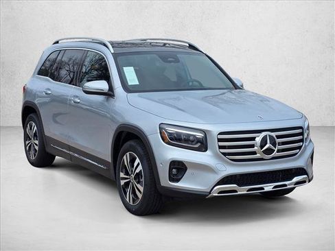Used 2026 Mercedes-Benz GLB 250 image 3