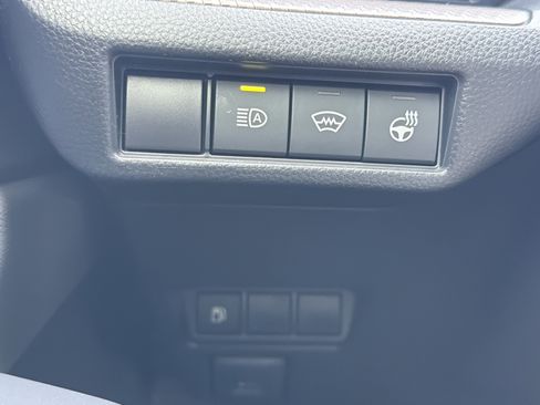 New 2026 Toyota Prius XLE FWD image 29