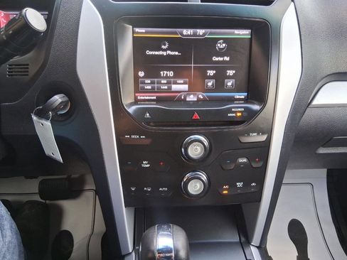 Used 2013 Ford Explorer XLT FWD image 16