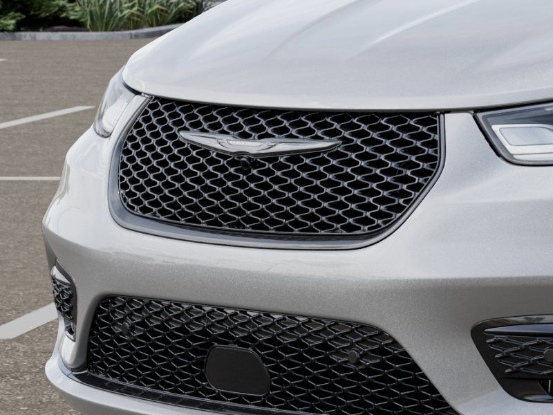 New 2026 Chrysler Pacifica Select w/ S Appearance Package FWD image 15