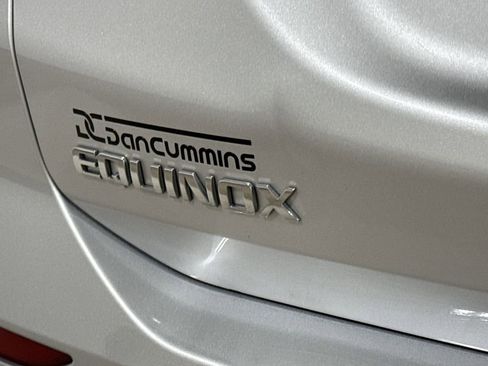 Used 2021 Chevrolet Equinox LS FWD image 25