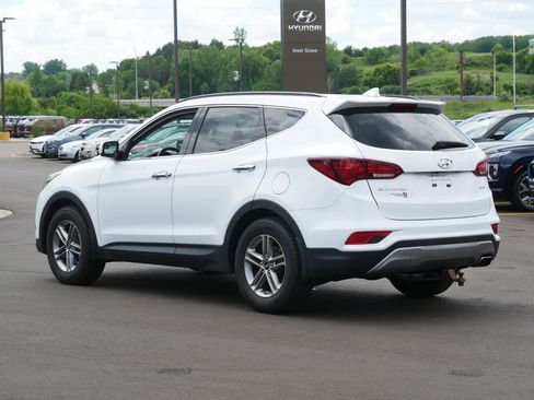 Used 2017 Hyundai Santa Fe Sport FWD image 8