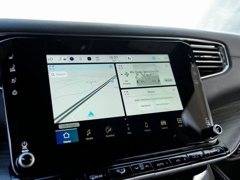 Used 2023 Jeep Wagoneer L Series II image 52